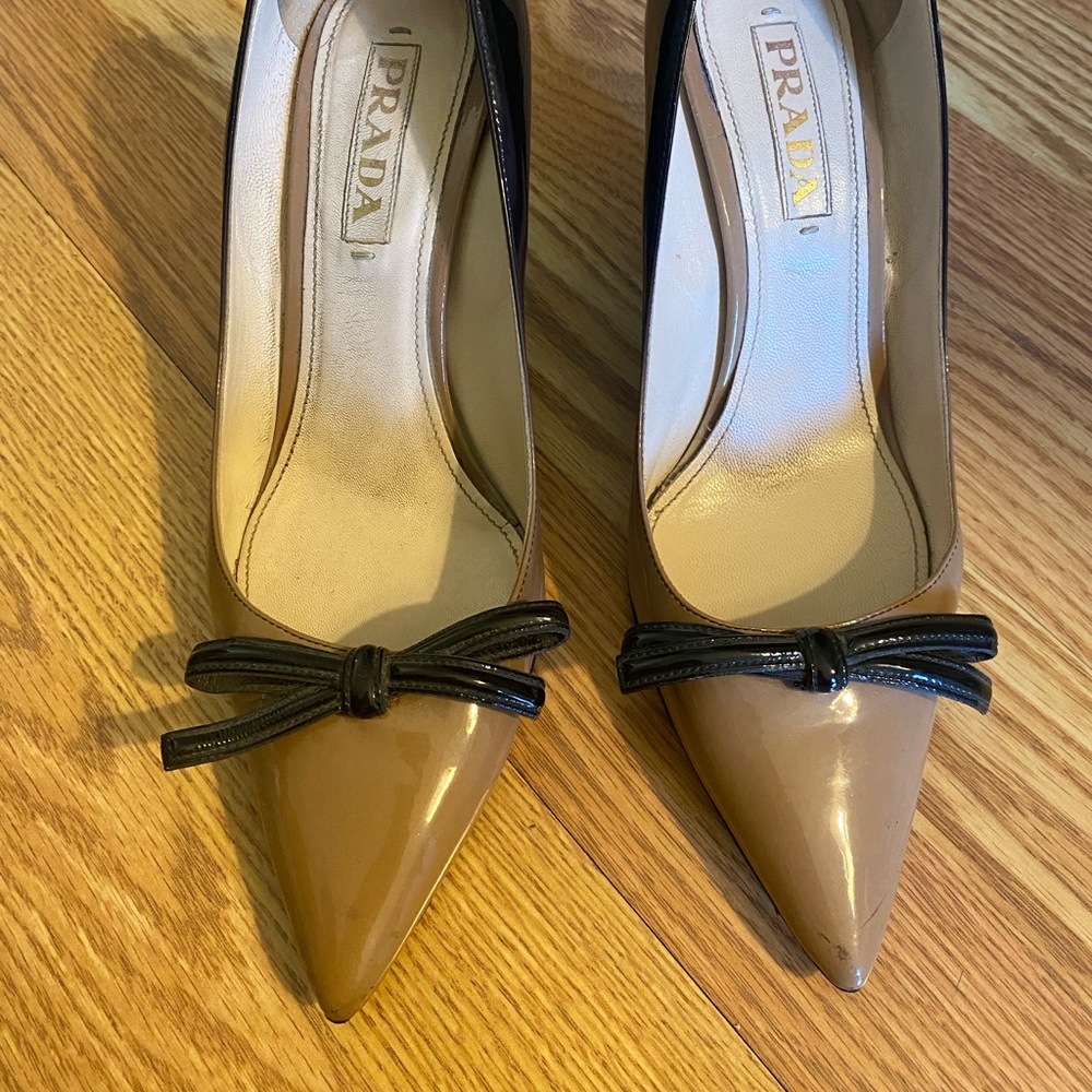 Prada ombre patent kitten heel pumps
